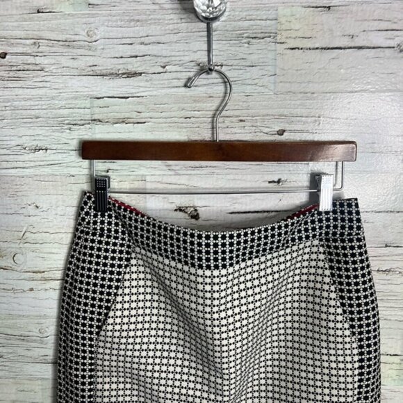 Banana Republic Gray and Black Mini Pencil Skirt for Work - Picture 3 of 5